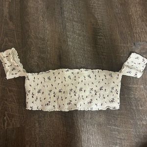 Flowered bikini top with arm slips